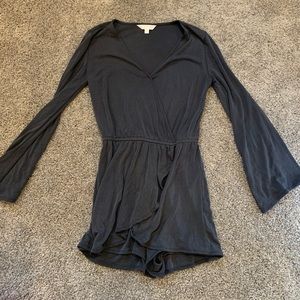 BB Dakota long sleeved romper black Xs
